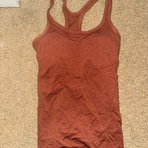 Women's Lululemon workout top
